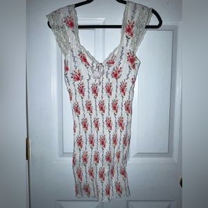 Dainty floral bodycon dress